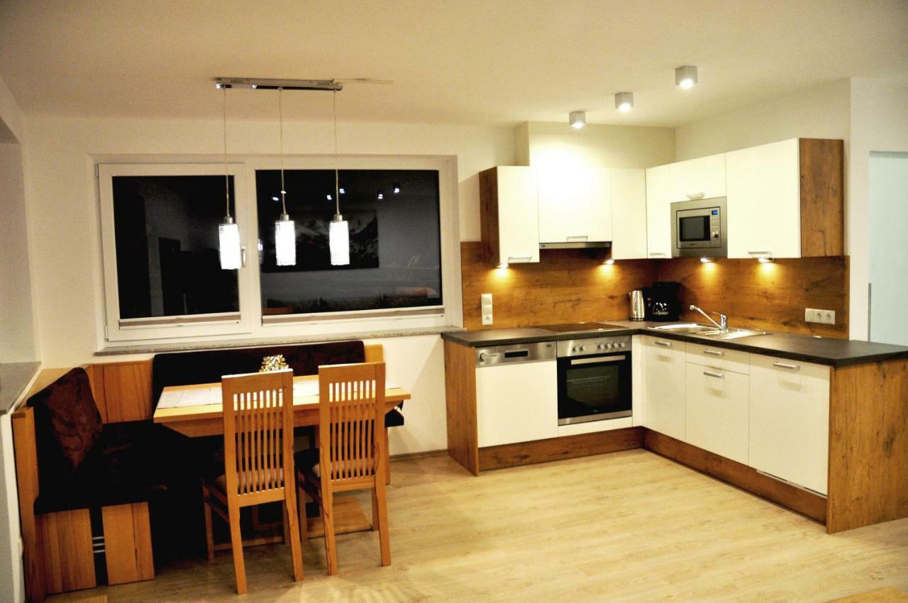 Appartement Alpenzauber アルツル・イム・ピッツタール エクステリア 写真